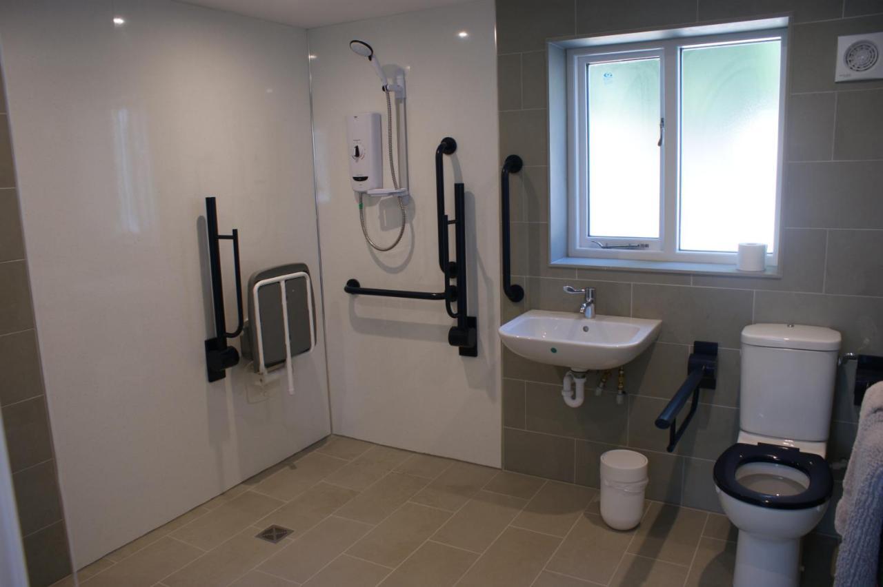 Spacious 4 Bed Family Cottage In Parkland Setting ヨーク エクステリア 写真