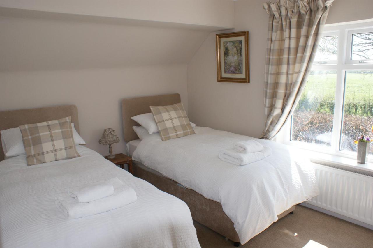 Spacious 4 Bed Family Cottage In Parkland Setting ヨーク エクステリア 写真